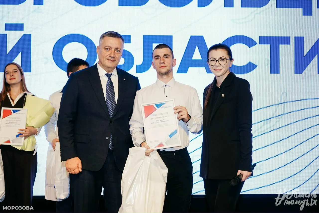 Губернатор Игорь Кобзев наградил лучших участников добровольческого движения Приангарья!!!
