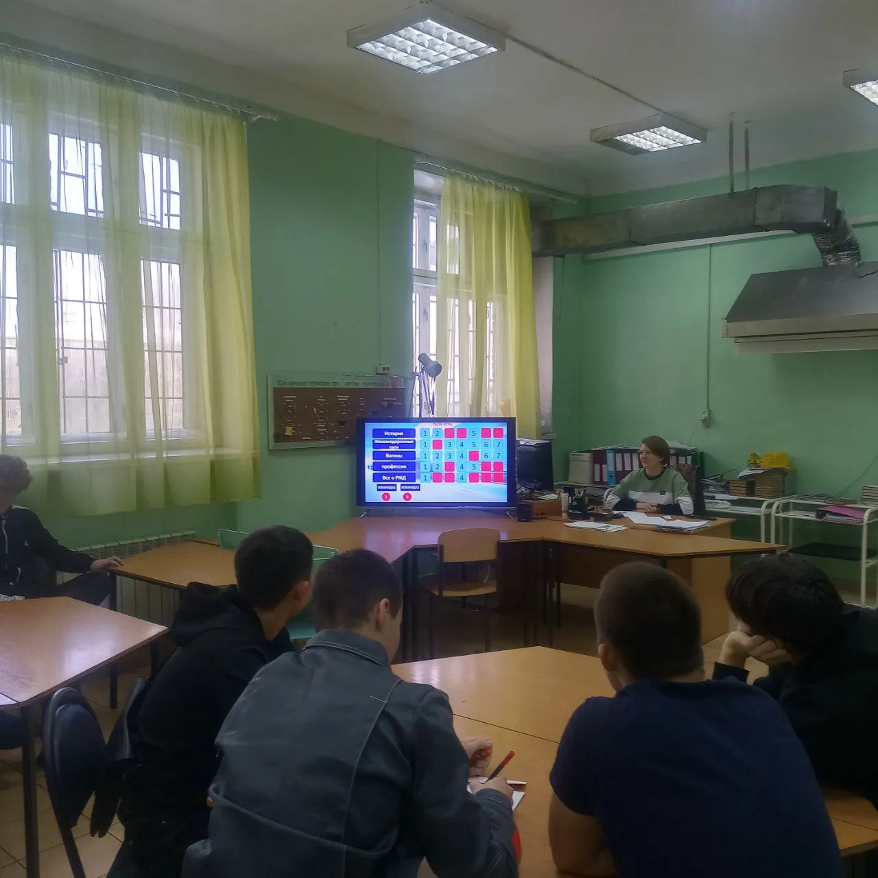 Рельсы знаний: интеллектуальный билет в мир железных дорог»