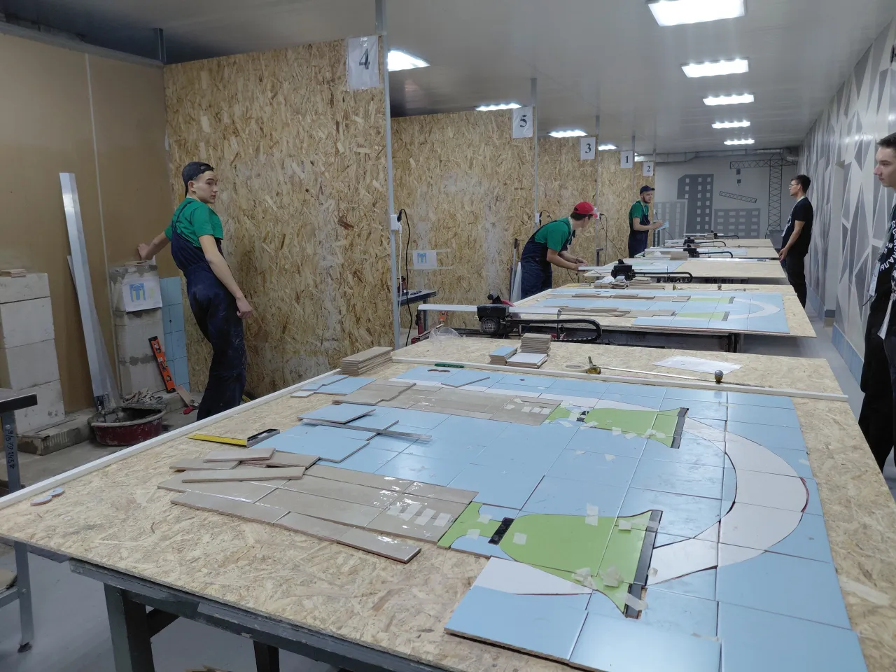 Второй соревновательный день регионального этапа чемпионата «Профессионалы» по компетенции «Облицовка плиткой»